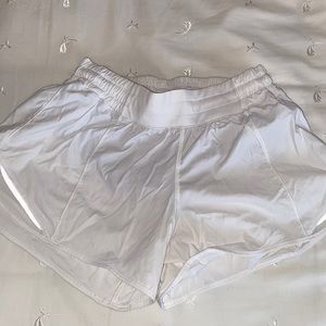 white lululemon hotty hot shorts